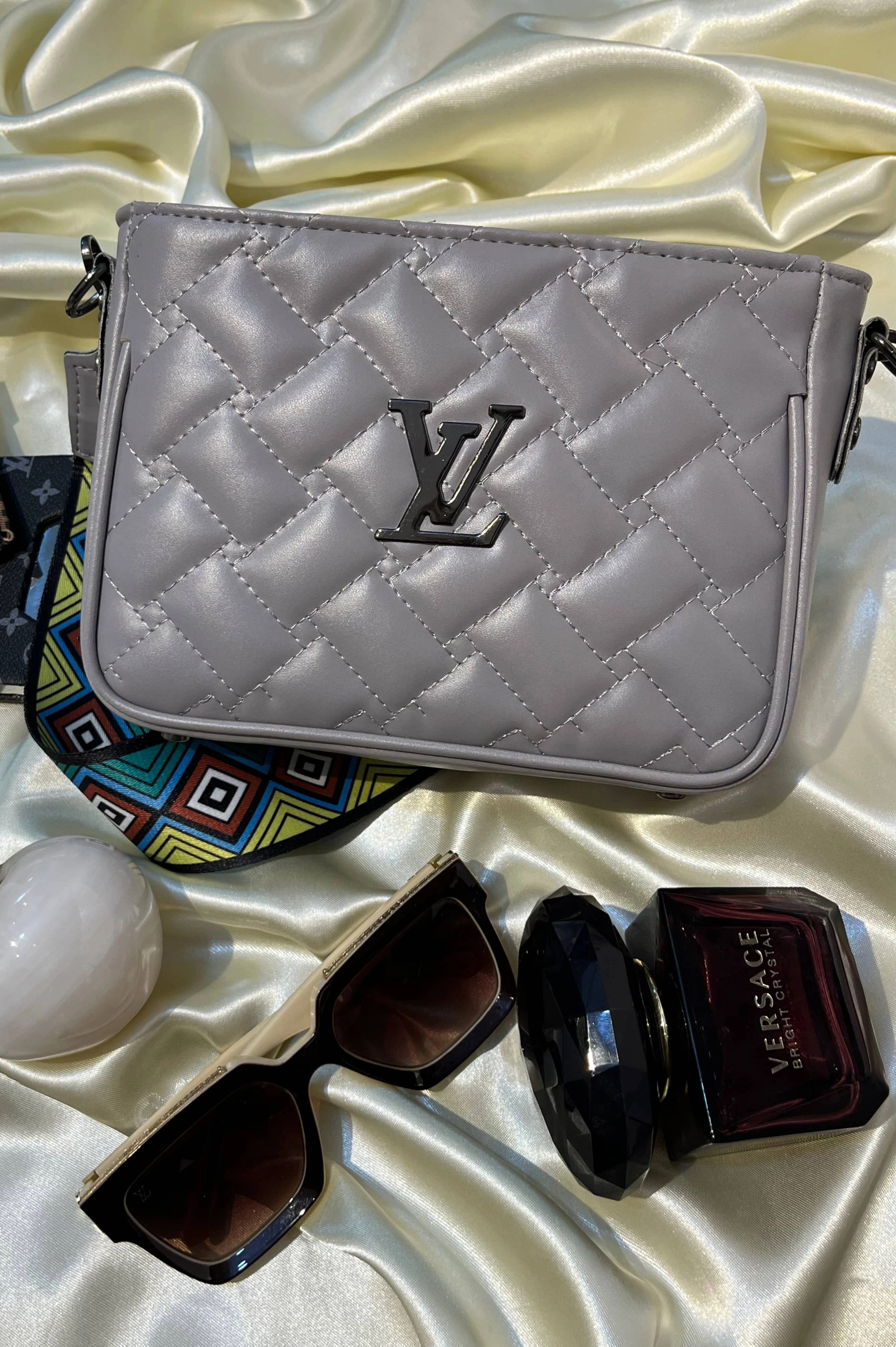 کیف دوشی LVمدل SPORT