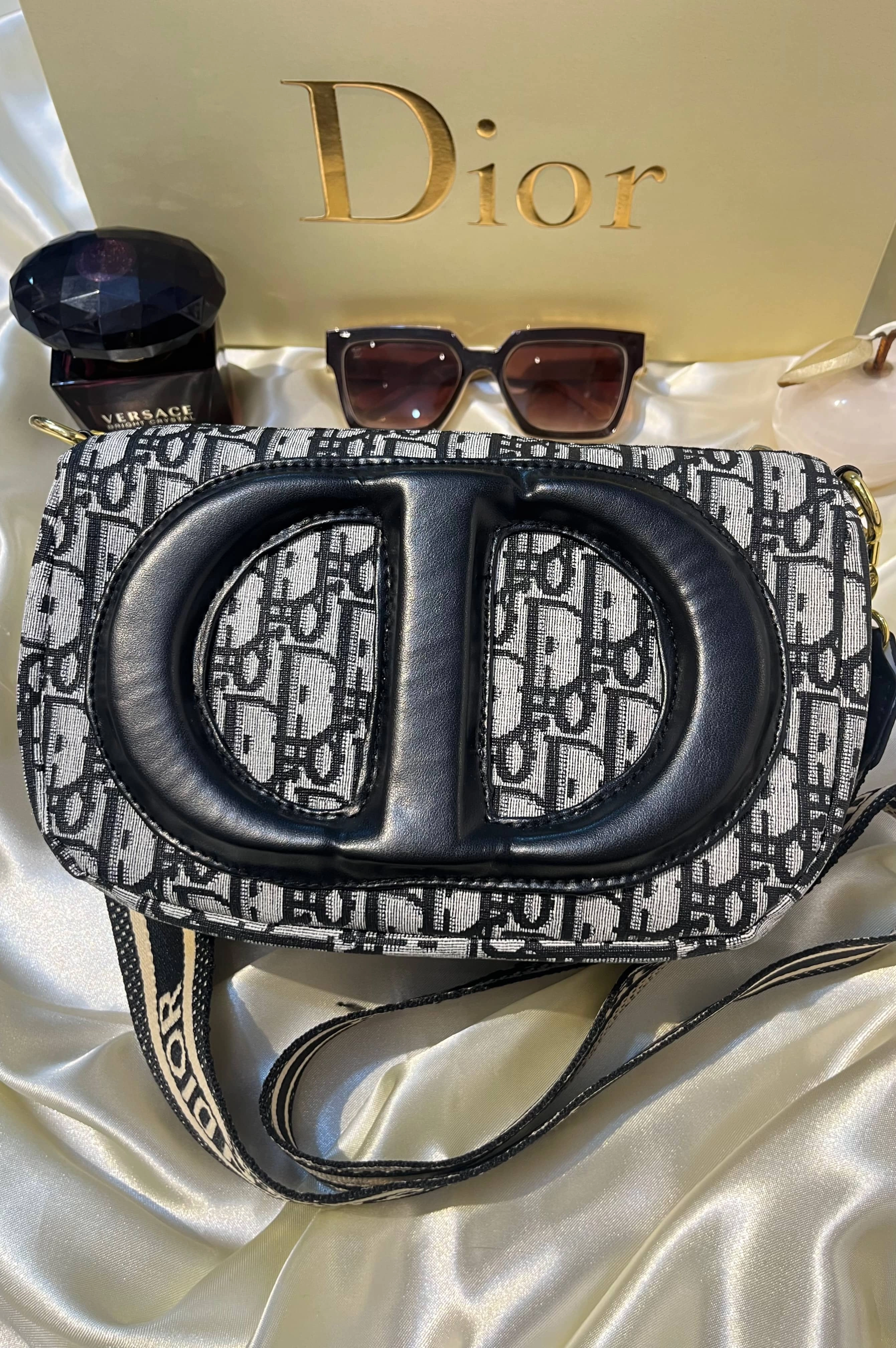 کیف دوشی DIOR مدل عینکی