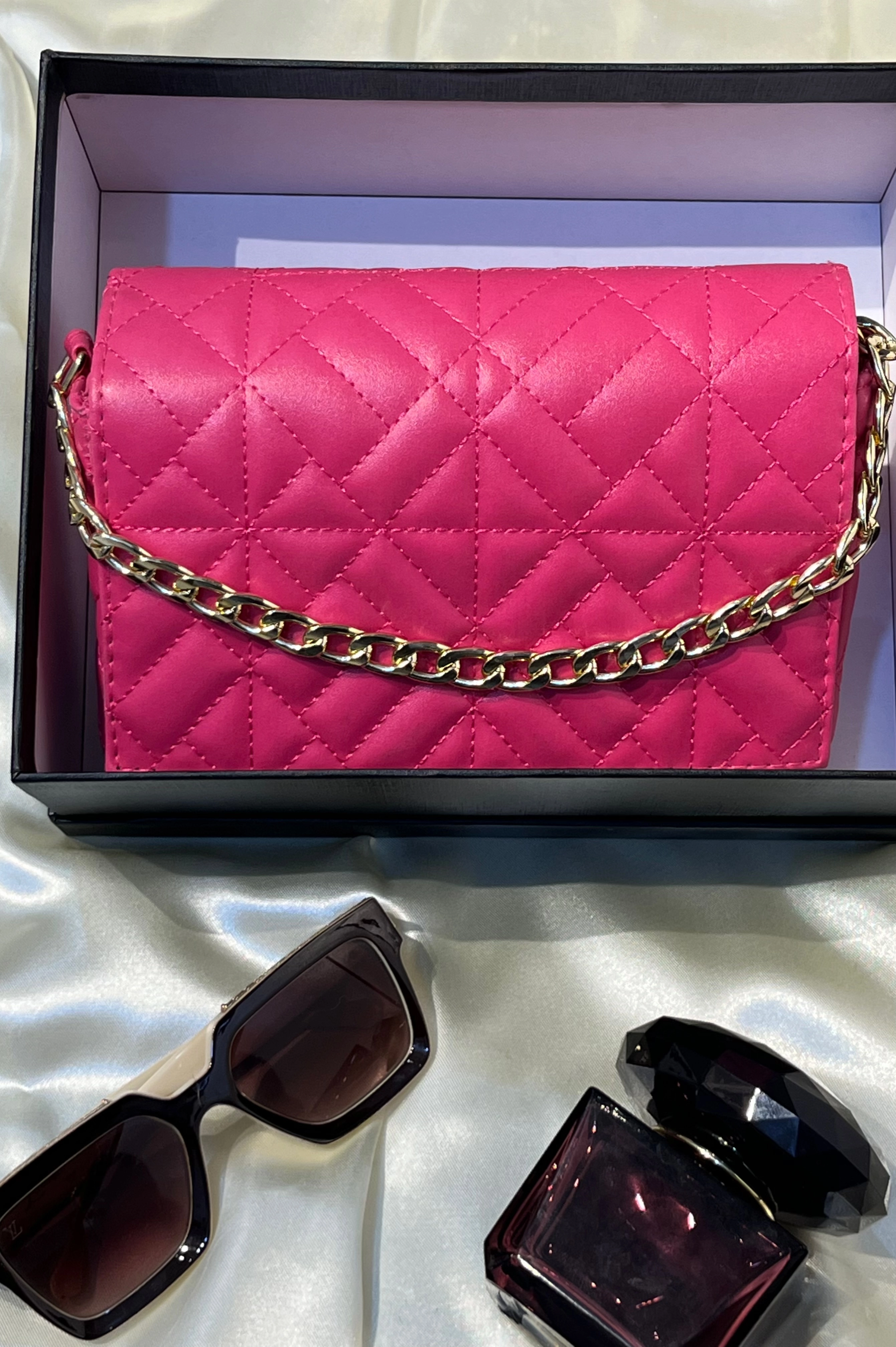 کیف دوشی چرمی ZARA مدل جلو زنجیر