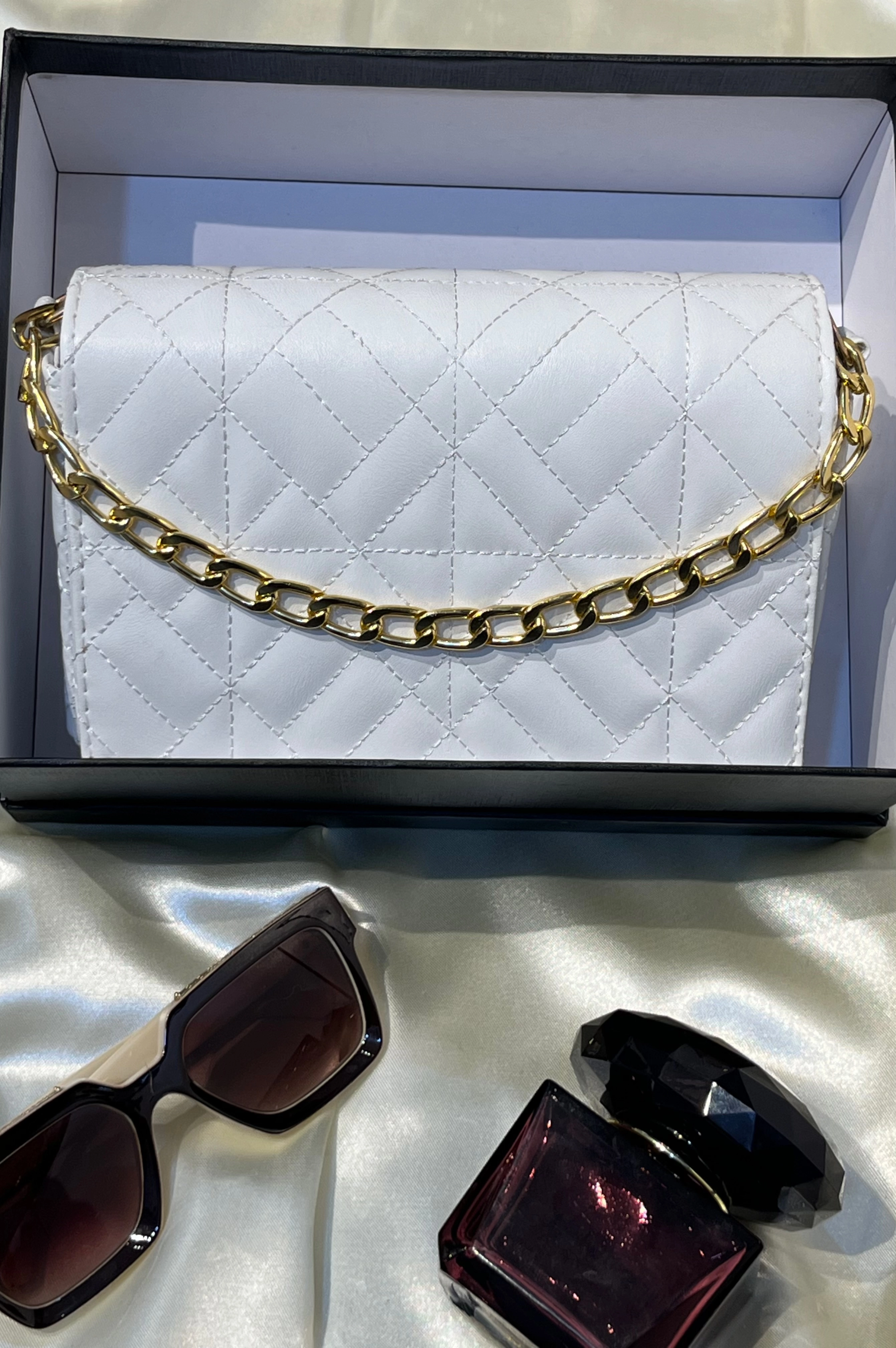 کیف دوشی چرمی ZARA مدل جلو زنجیر
