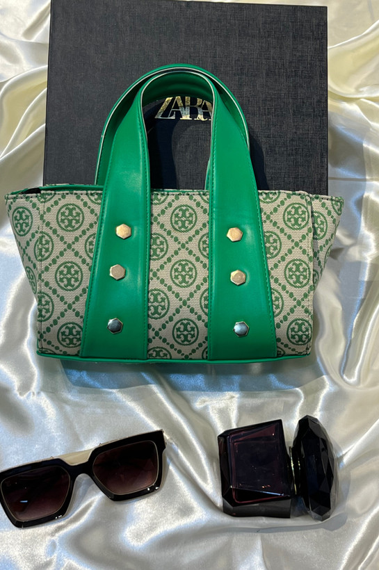 کیف دستی زنانه توری برچ TORY BURCHدل CLASSICهمراه بند بلند