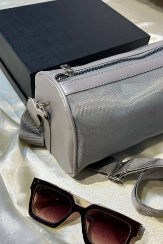 کیف دوشی زنانه مدل توری همراه بند بلند همرنگ