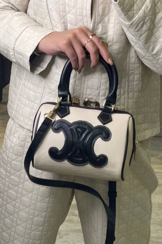 کیف دوشی زنانه برند CELINE مدل کلاسیک به همراه بند بلند چرمی