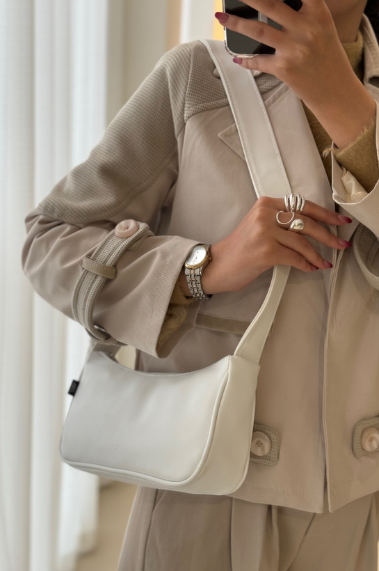 کیف دوشی زنانه مدل پانچی با بند قابل تنظیم