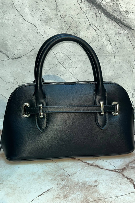 کیف دستی زنانه برند miu miu مدل کلاسیک همراه بند بلند