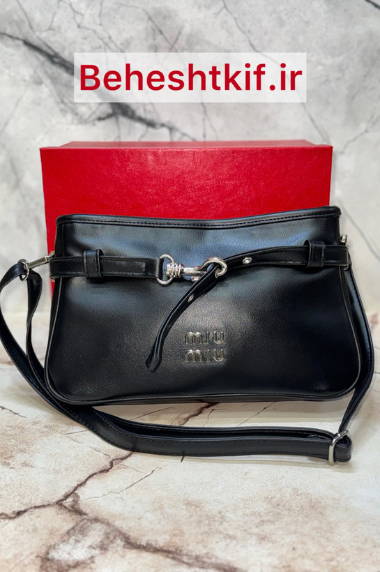 کیف دوشی زنانه برند میو میو مدل کمربندی همراه بند بلند چرمی