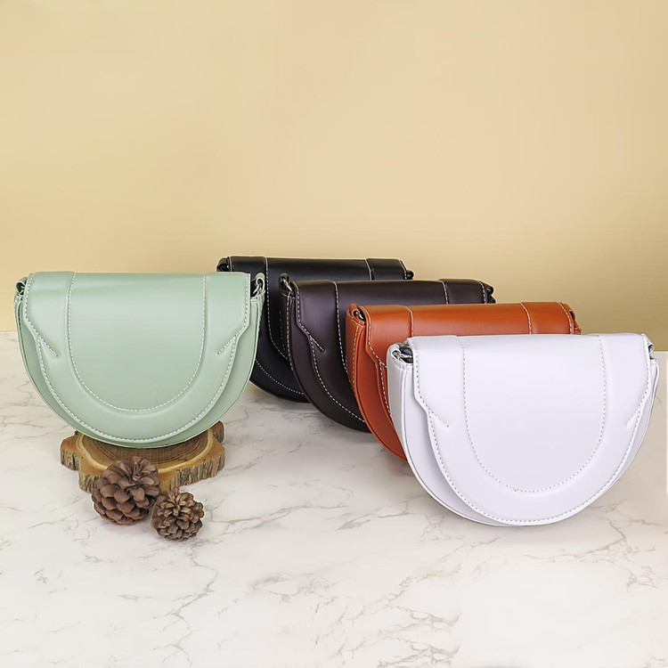 کیف دوشی زنانه مدل لاکی برند زارا همراه 2 مدل بند دستی