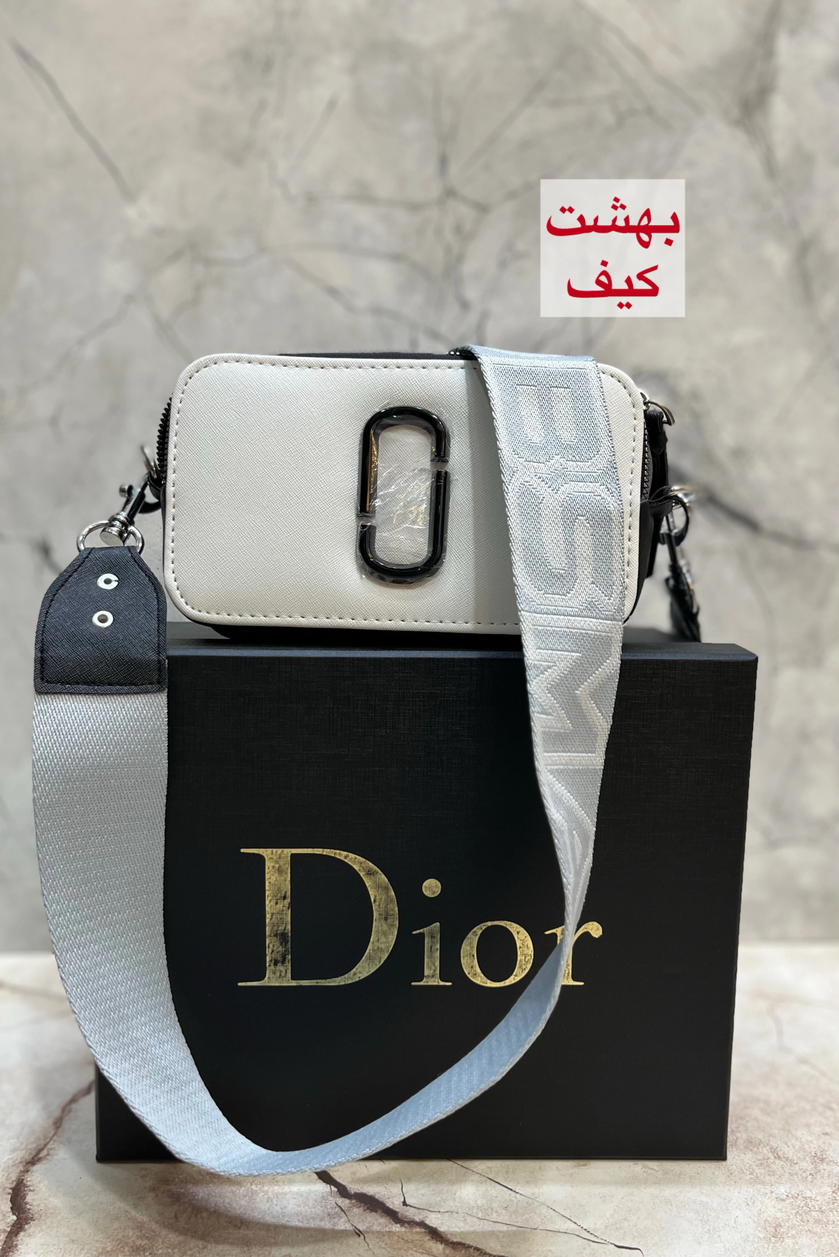 کیف دوشی زنانه برند جاکوبز مدل کلاسیک همراه بند بلند