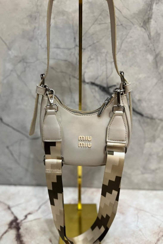 کیف دخترانه دوشی مدل فانتزی برند میو میو همراه 2 مدل بند بلند