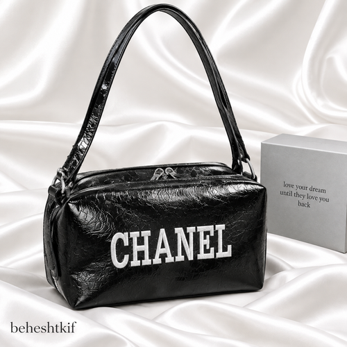 کیف دستی دوشی دخترانه برند CHANEL مدل نایومی